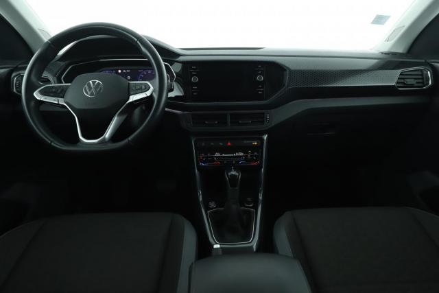 Volkswagen T-Cross image 8