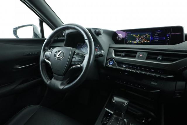 Lexus Ux image 5