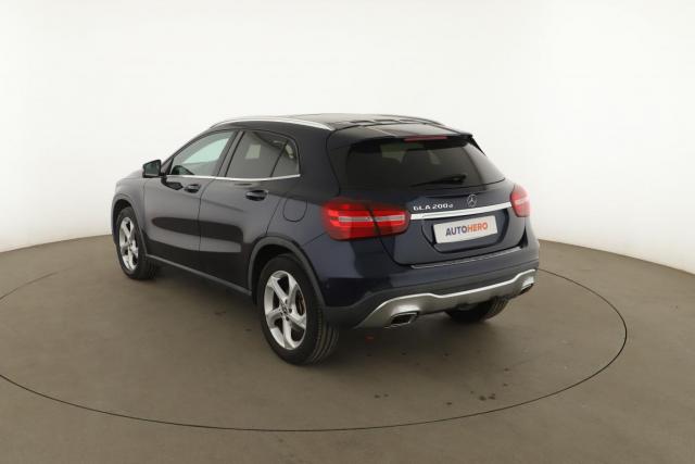 Mercedes Benz Gla image 1