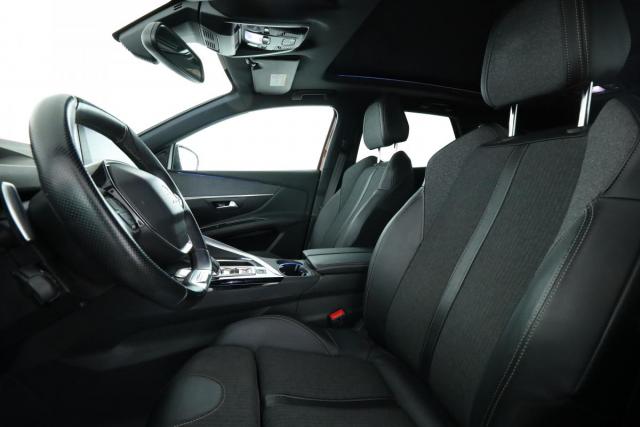 Peugeot 3008 image 6