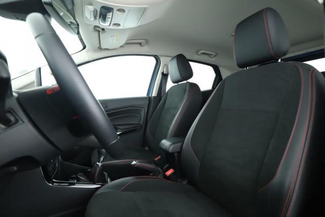Ford Ecosport image 7
