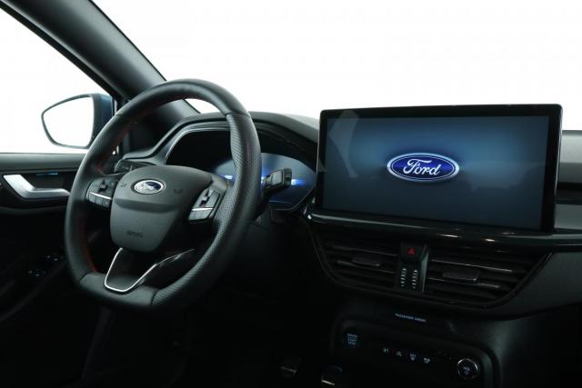 Ford Focus image 7