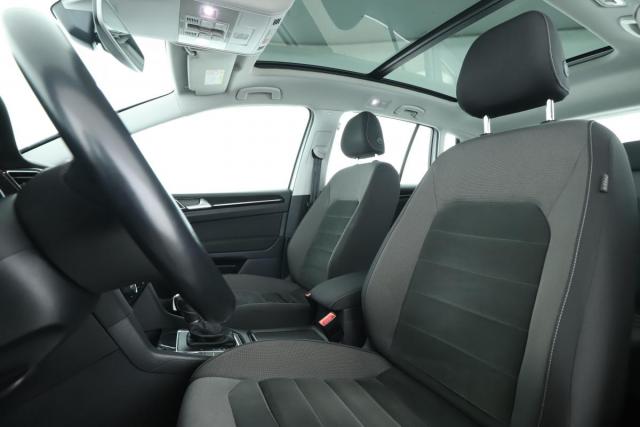 Volkswagen Golf Sportsvan image 7