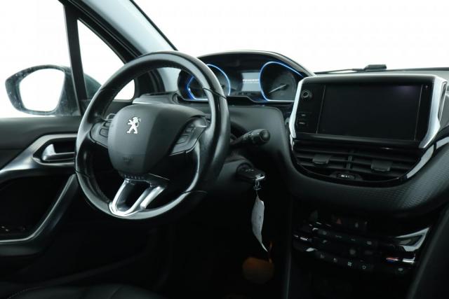 Peugeot 2008 image 1