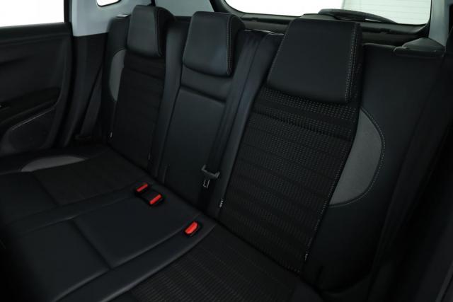 Peugeot 2008 image 4