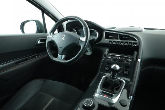 Peugeot 3008 image 8