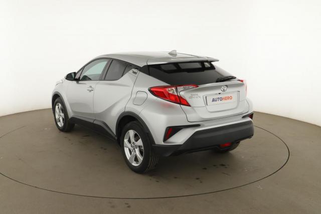 Toyota C-Hr image 8