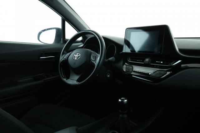 Toyota C-Hr image 3