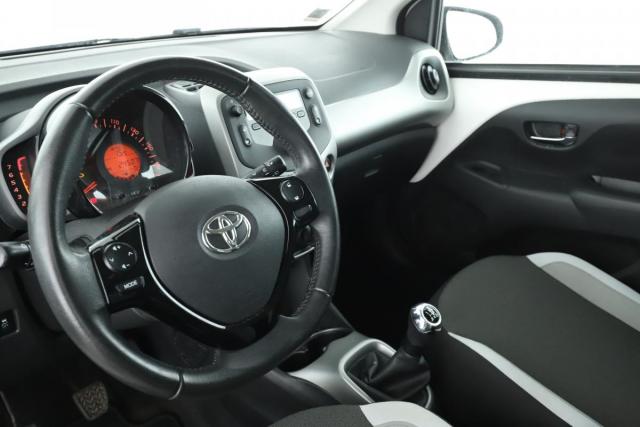 Toyota Aygo image 6