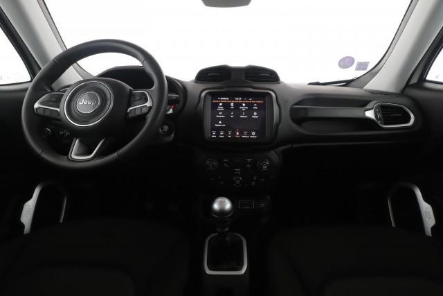 Jeep Renegade image 5