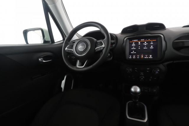 Jeep Renegade image 3