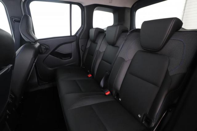 Nissan Townstar image 3