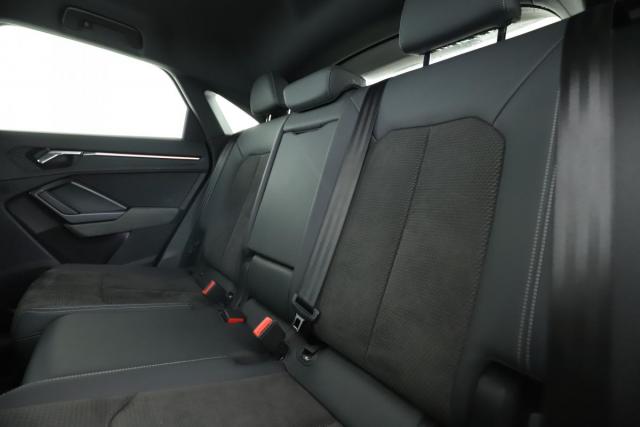 Audi Q3 Sportback image 9