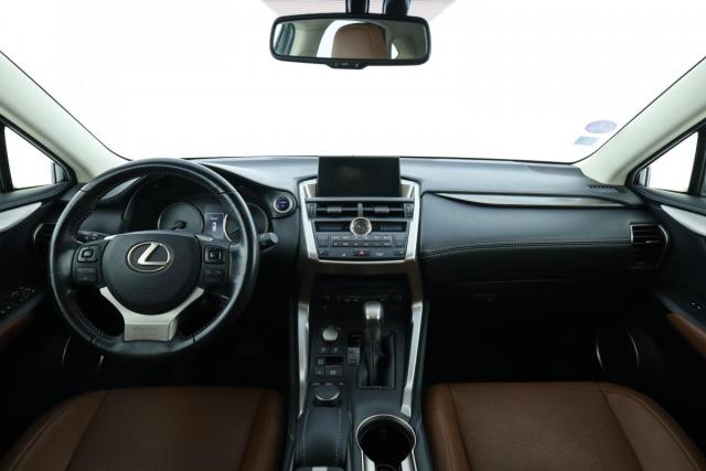 Lexus Nx image 4