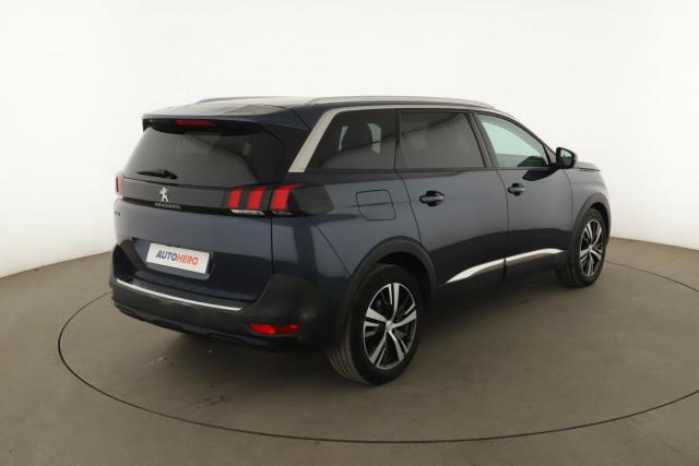 Peugeot 5008 image 9