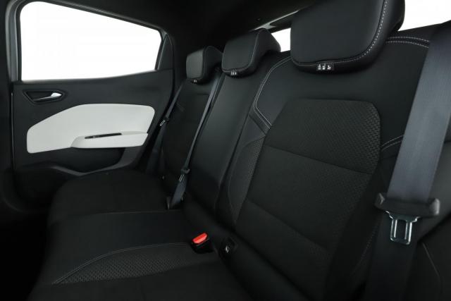 Renault Clio image 2