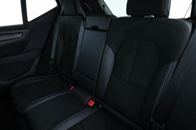 Volvo Xc40 image 6