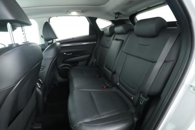 Hyundai Tucson image 8