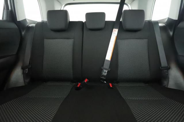 Suzuki Vitara image 8