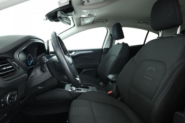 Ford Focus image 7