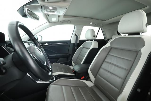 Volkswagen T-Roc image 8