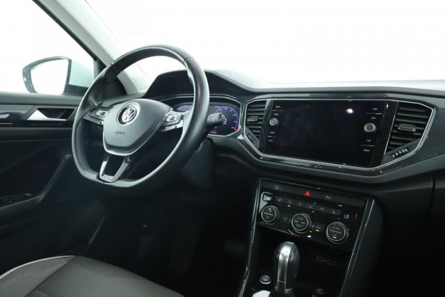 Volkswagen T-Roc image 6