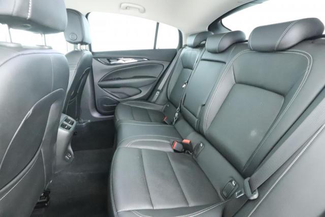 Opel Insignia image 7