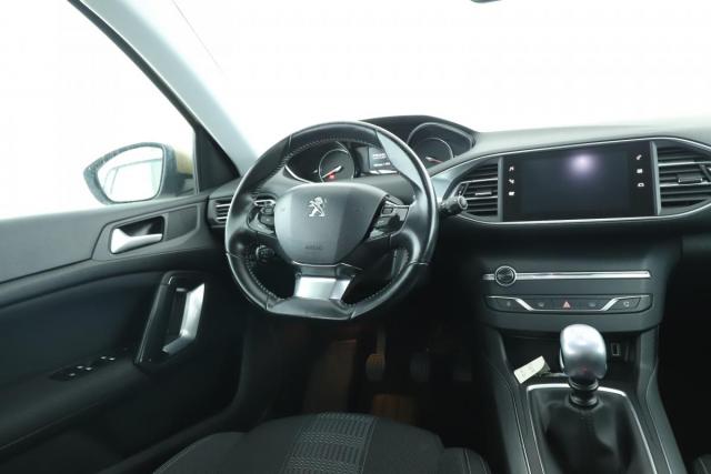 Peugeot 308 image 8
