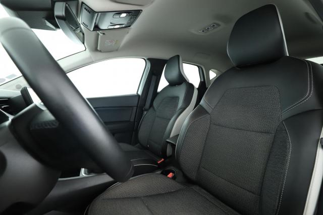 Renault Captur image 2