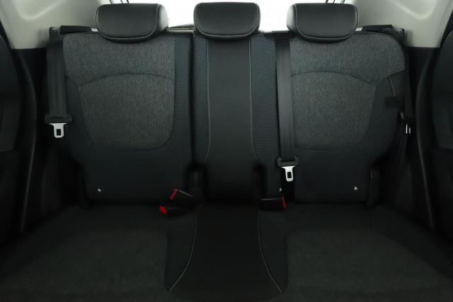 Renault Captur image 2