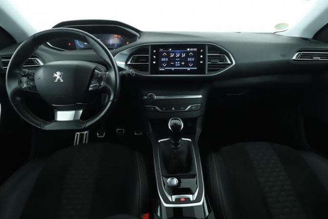 Peugeot 308 image 8