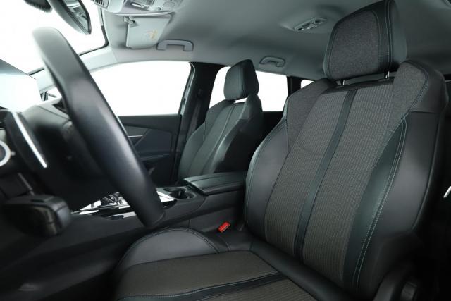 Peugeot 5008 image 4