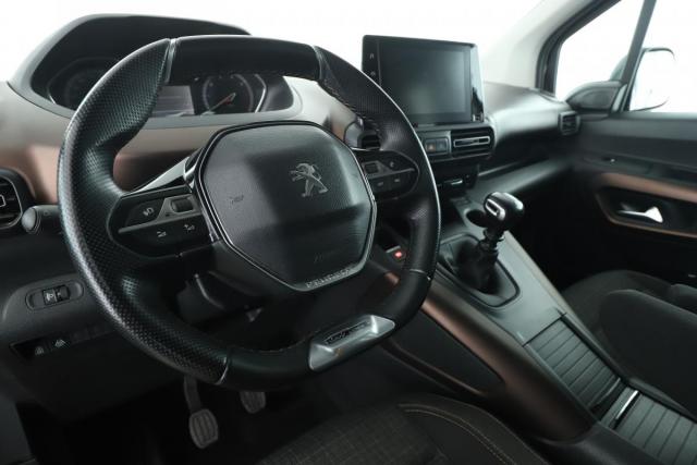 Peugeot Rifter image 6