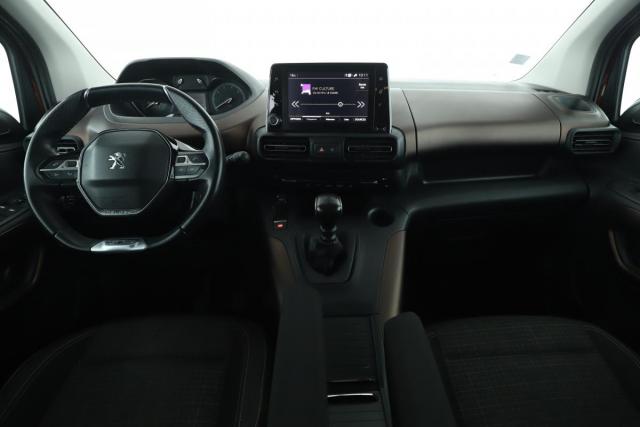 Peugeot Rifter image 1