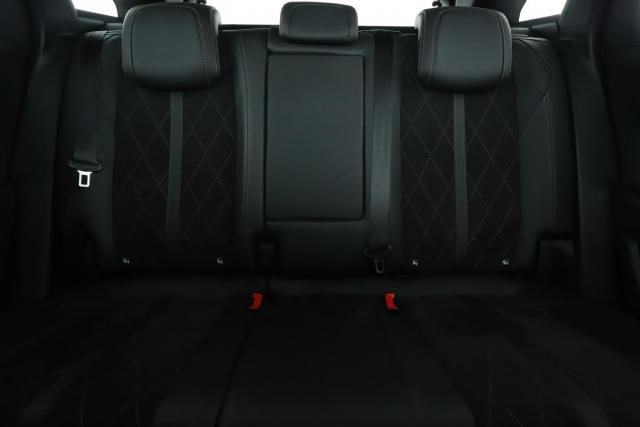 Peugeot 3008 image 1