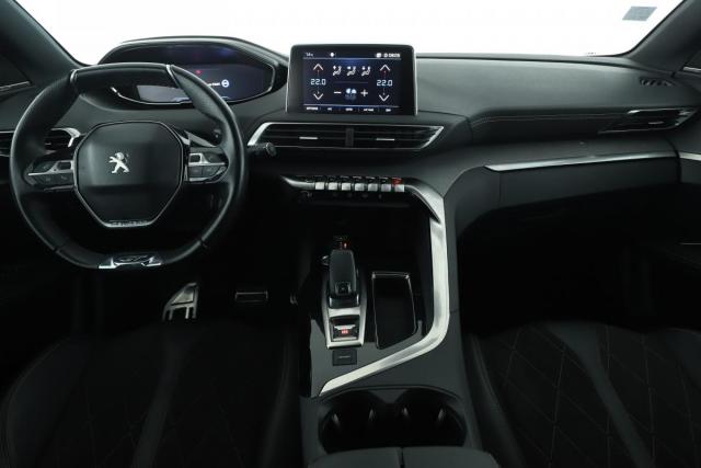 Peugeot 3008 image 2