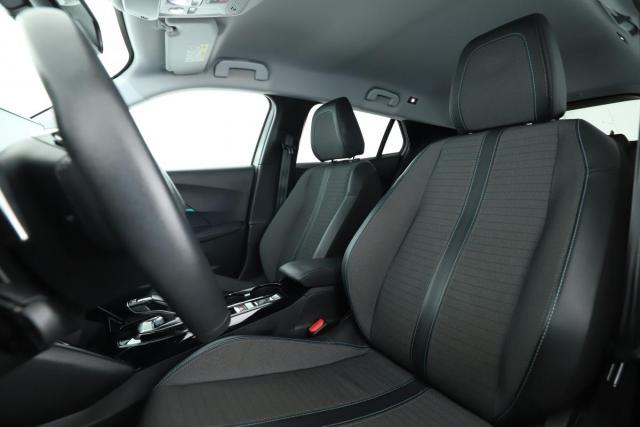 Peugeot 2008 image 7