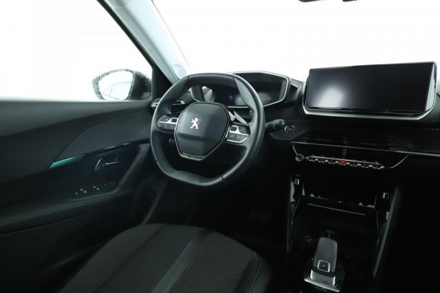 Peugeot 2008 image 2