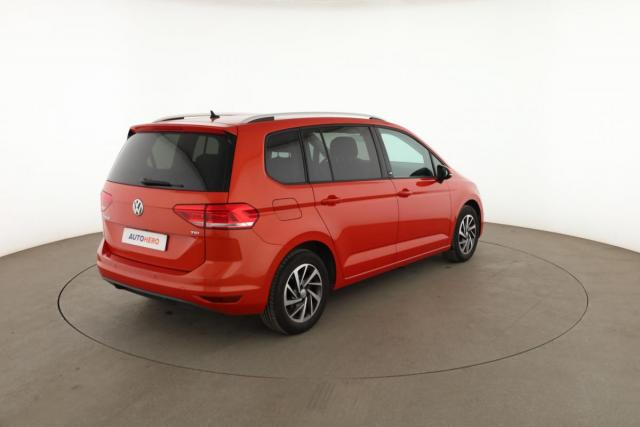 Volkswagen Touran image 1