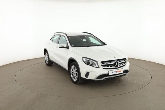 Mercedes Benz Gla image 8