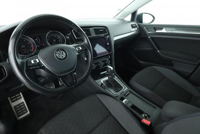 Volkswagen Golf image 2