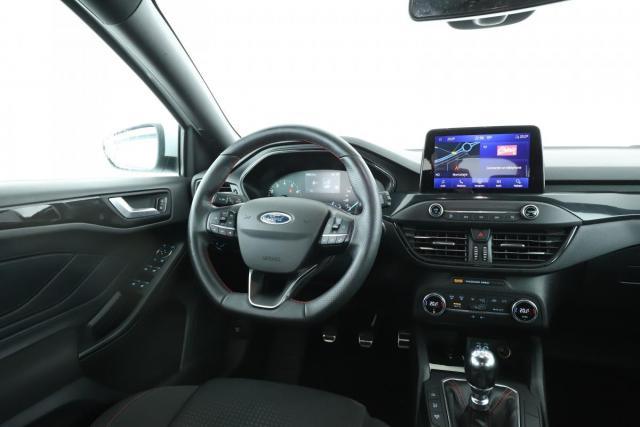 Ford Focus image 6