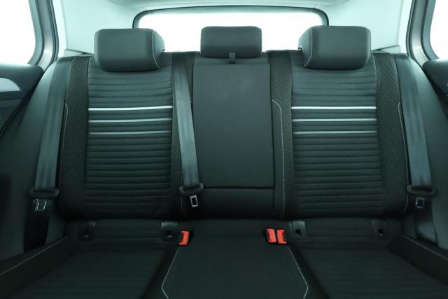 Volkswagen Golf image 4