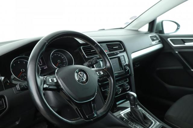 Volkswagen Golf image 3