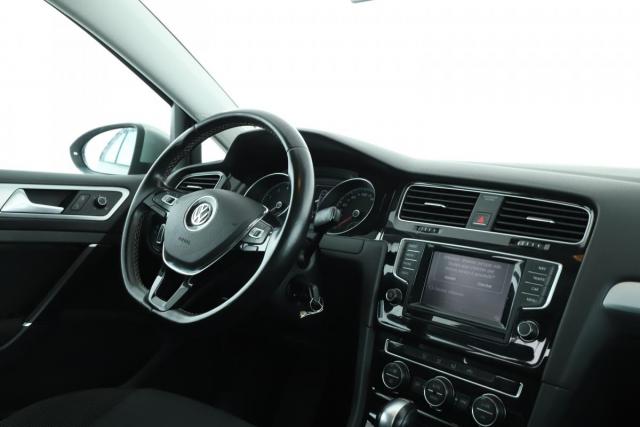 Volkswagen Golf image 7