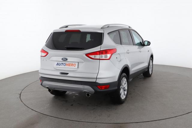 Ford Kuga image 4