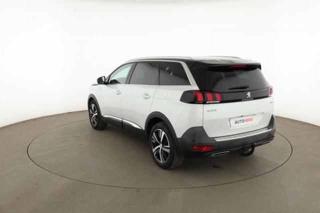 Peugeot 5008 image 2