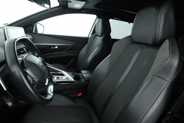 Peugeot 5008 image 8