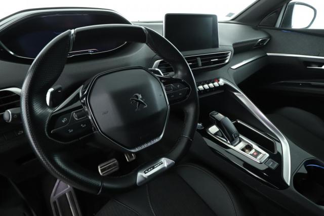 Peugeot 5008 image 1