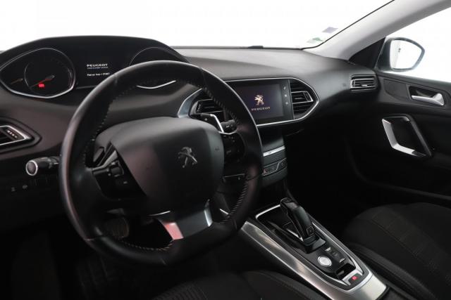 Peugeot 308 image 2